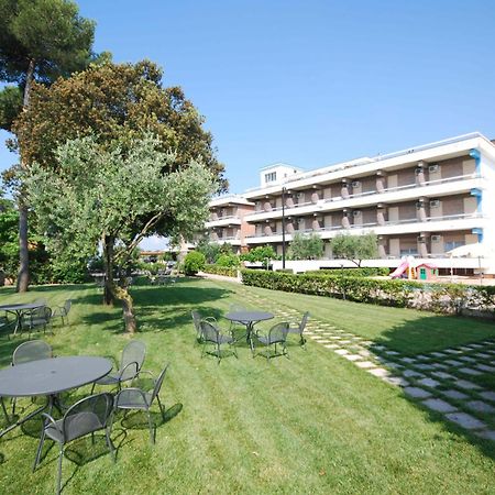 טרצ'ינה Hotel River Palace מראה חיצוני תמונה