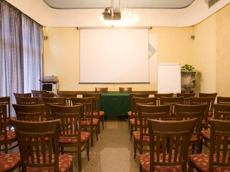 טרצ'ינה Hotel River Palace מראה חיצוני תמונה